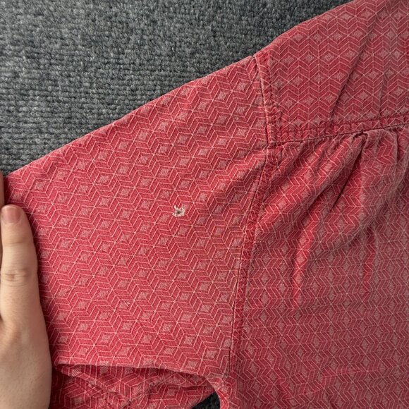 Tommy Bahama Silk Short Sleeve Red Medium Herringbone Hawaiian Beach Button Up - Picture 12 of 15